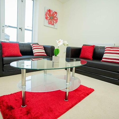 Lake View Apartment Нортхемптон Экстерьер фото