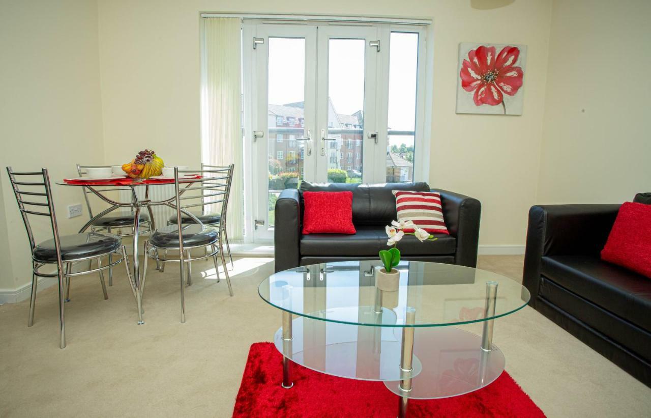 Lake View Apartment Нортхемптон Экстерьер фото